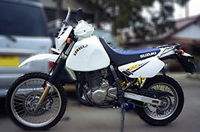 SUZUKI DR650SE